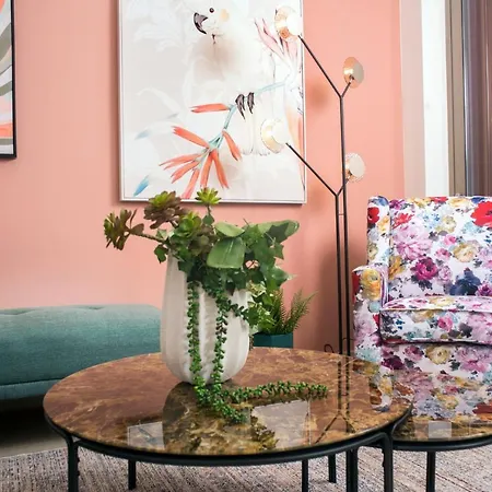 A Divine In The Centre Of Town Appartement Kalamata